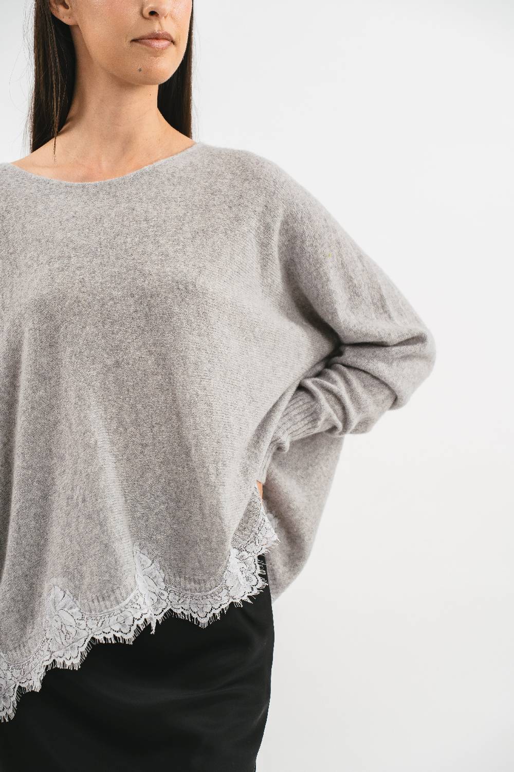 Pink Memories Maglia in cachemire con pizzo Sottocosto