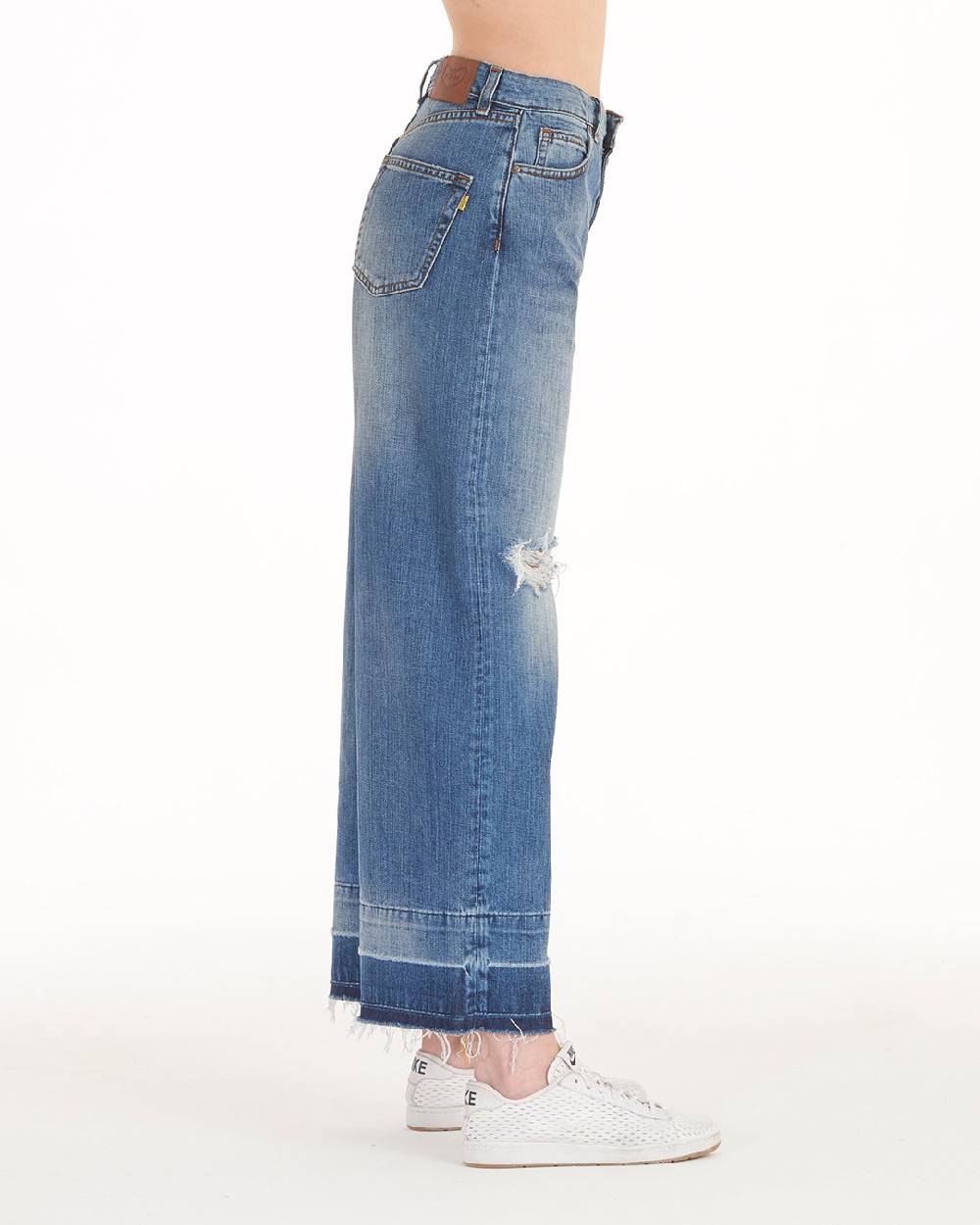Pop84 Jeans over fit modello Rosy In Linea