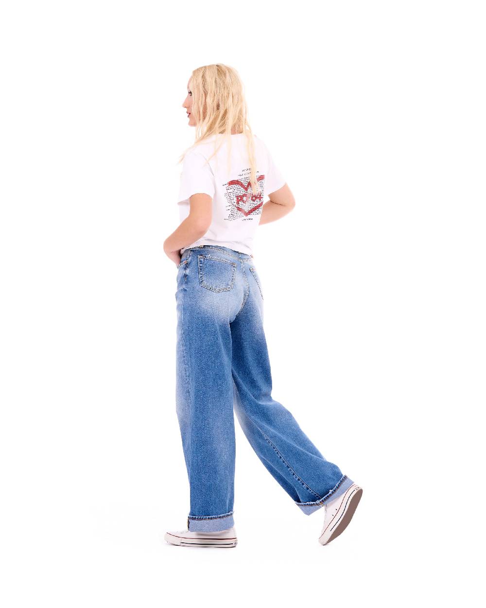 Pop84 T-shirt POP84 'Some Loves Last Forever' Moda