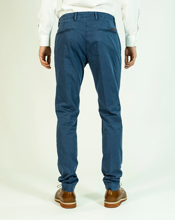 Pop84 Pantalone slim fit modello Milano con taschino Presa