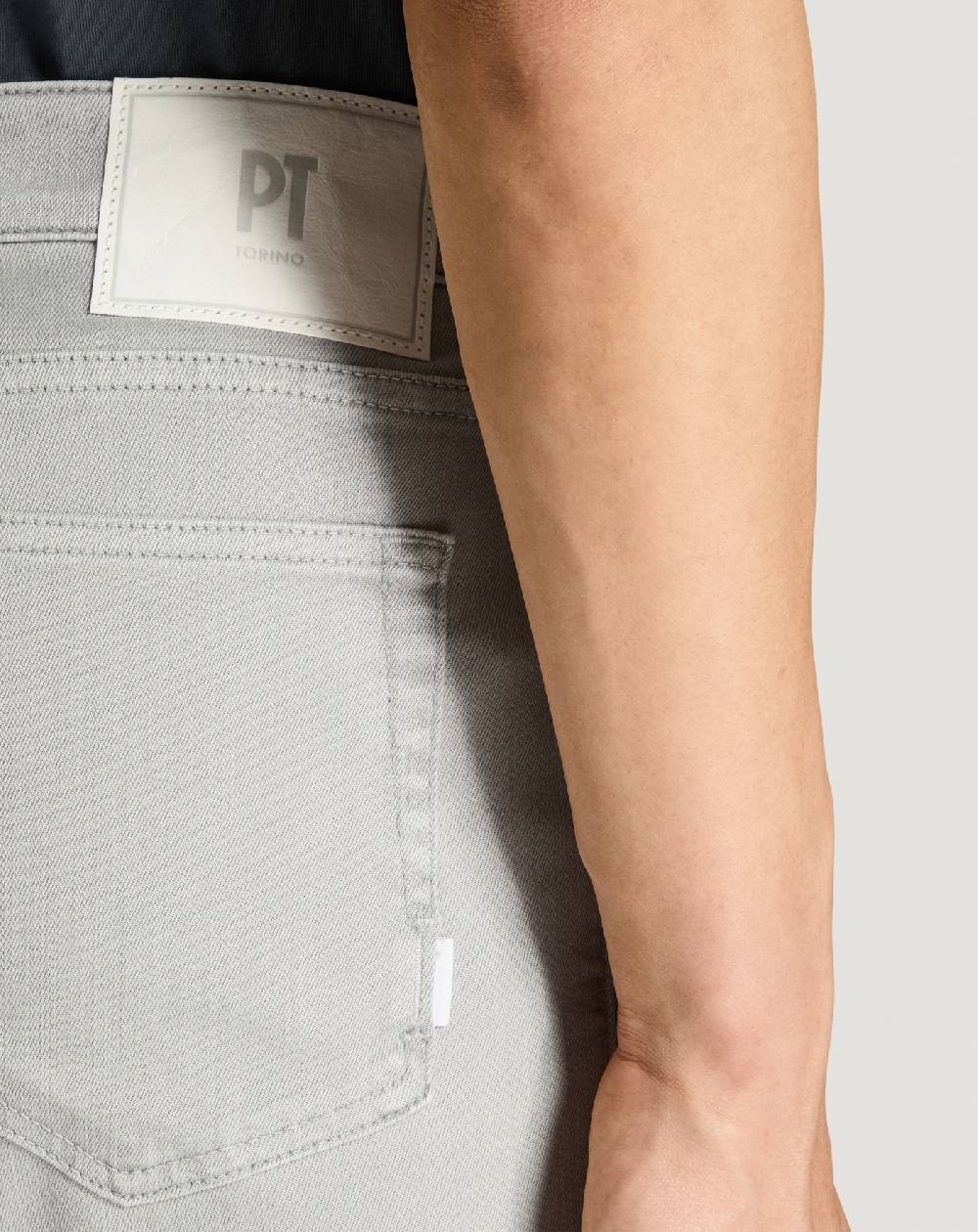 Pt Torino Jeans Swing in silky denim stretch Offerta San Valentino