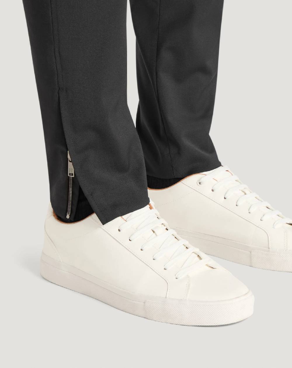 Pt Torino Pantaloni Epsilon Zip in lana active Sottocosto