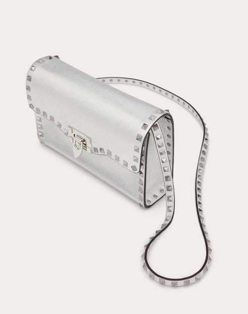 Red Valentino BORSA PICCOLA A TRACOLLA ROCKSTUD IN VITELLO GRANATO METALLIZZATO In vendita
