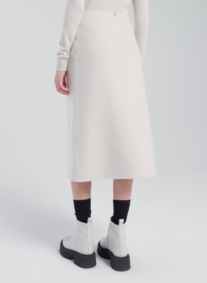 Lorena Antoniazzi GONNA MIDI IN LANA E ANGORA Smaltimento dello stoccaggio