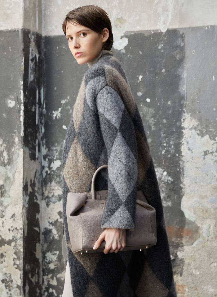 Lorena Antoniazzi BORSA A TRACOLLA IN PELLE 50% di sconto per tempo limitato