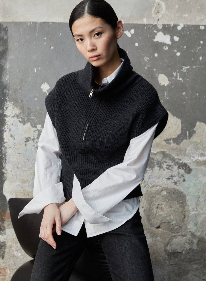 Lorena Antoniazzi GILET IN MAGLIA Vendita