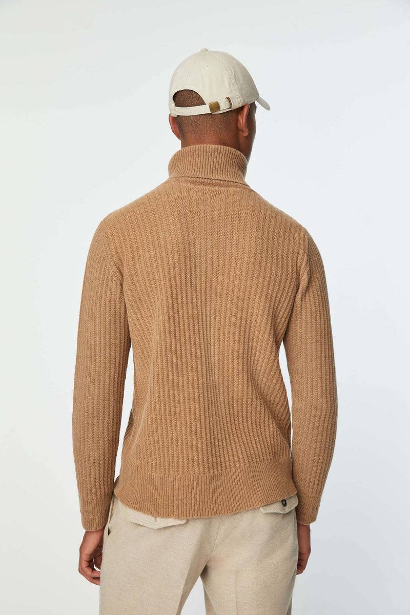 Lubiam Maglia dolcevita cammello Maglia dolcevita cammello Offerta San Valentino