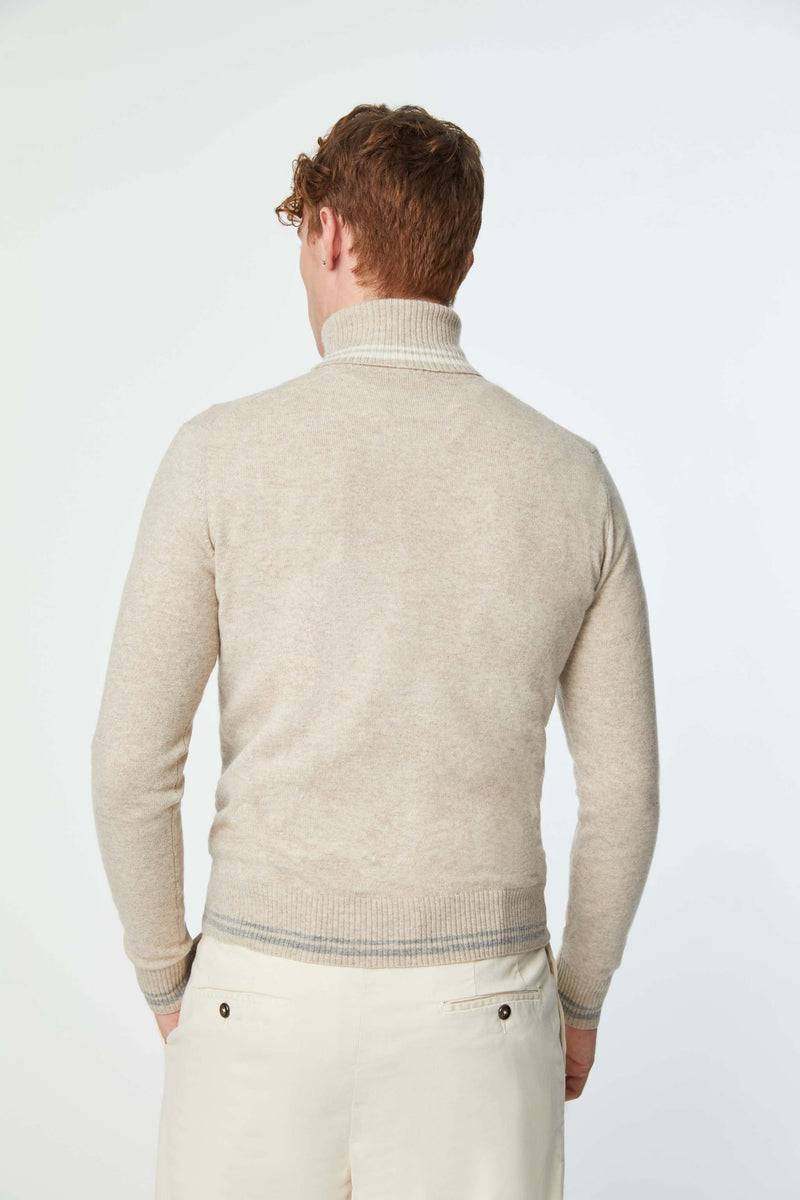 Lubiam Maglia dolcevita con dettagli in contrasto beige Maglia dolcevita con dettagli in contrasto beige Bestseller