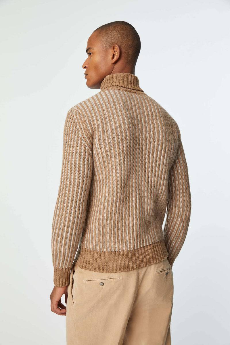 Lubiam Maglia dolcevita a coste cammello Maglia dolcevita a coste cammello Enormi sconti