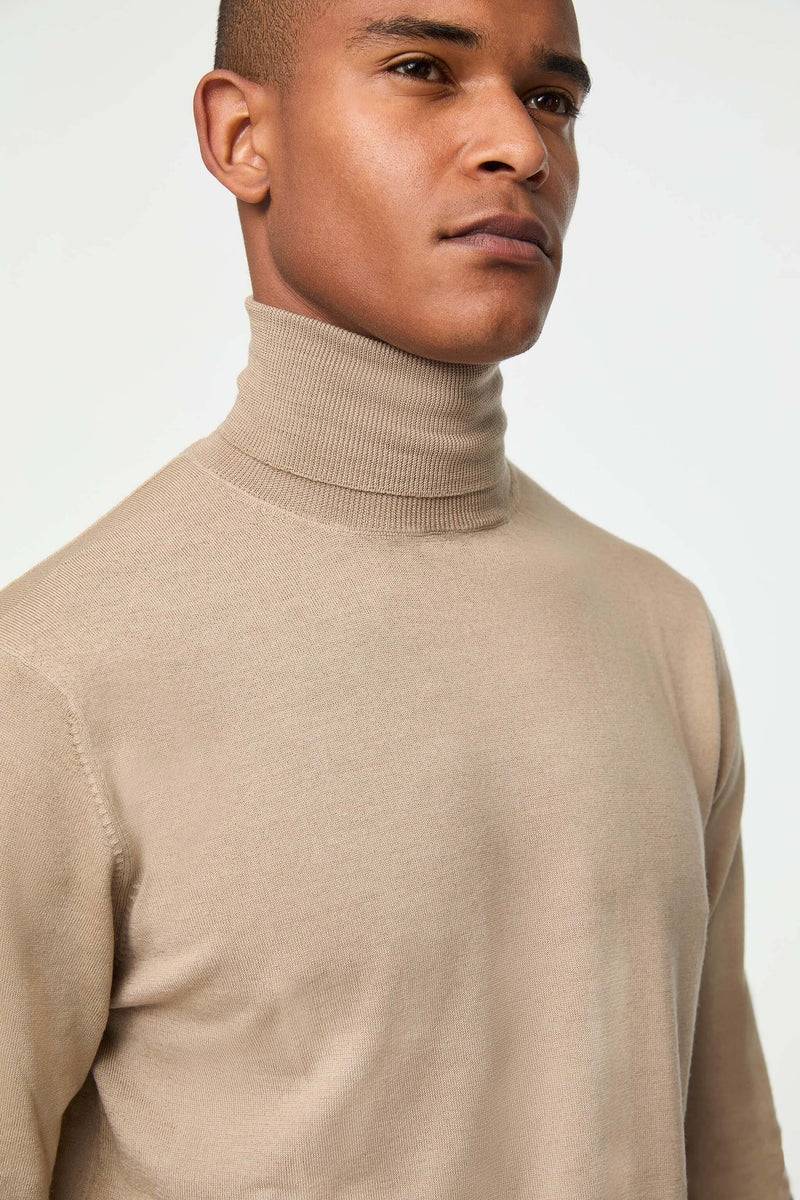 Lubiam Maglia dolcevita in lana leggera beige Maglia dolcevita in lana leggera beige Vendita