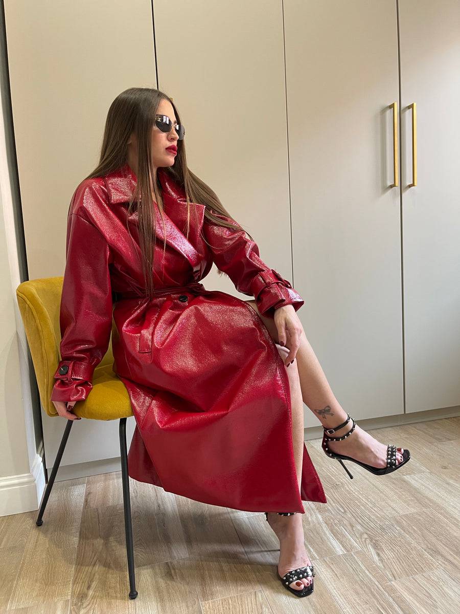 Lovely Sisters Trench in vinile rosso Italia