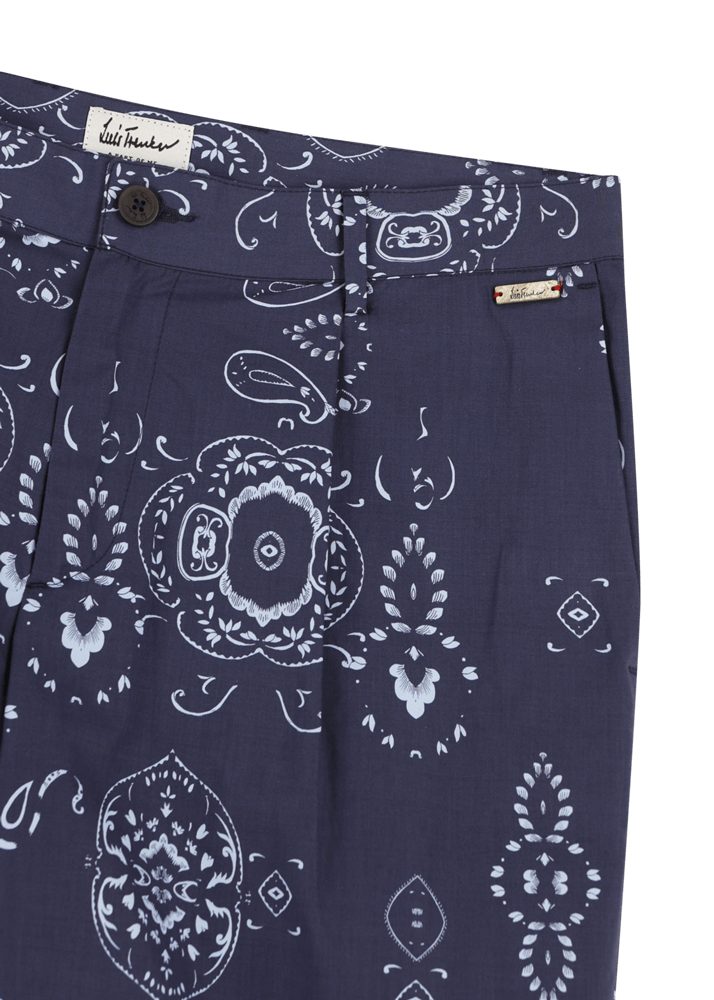 Luis Trenker Bermuda con stampa bandana modello Lubartl Offerte speciali