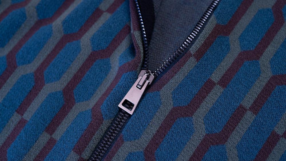 Stories Milano BOMBER ZIP – MONOGRAM OBSESSION – ARMY Acquista Ora