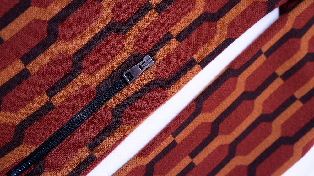 Stories Milano BOMBER ZIP – MONOGRAM OBSESSION – DESERT Consegna Veloce