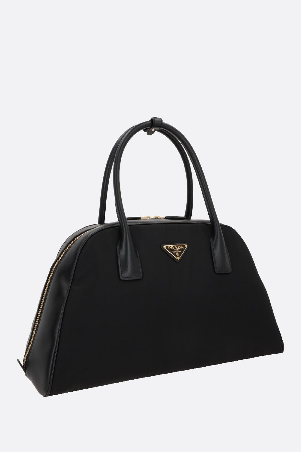 PRADA borsa bauletto large in Re-Nylon e pelle liscia In Linea
