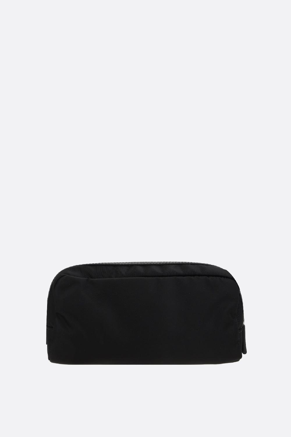 PRADA beauty case in Re-Nylon Discount Store per i nuovi prodotti