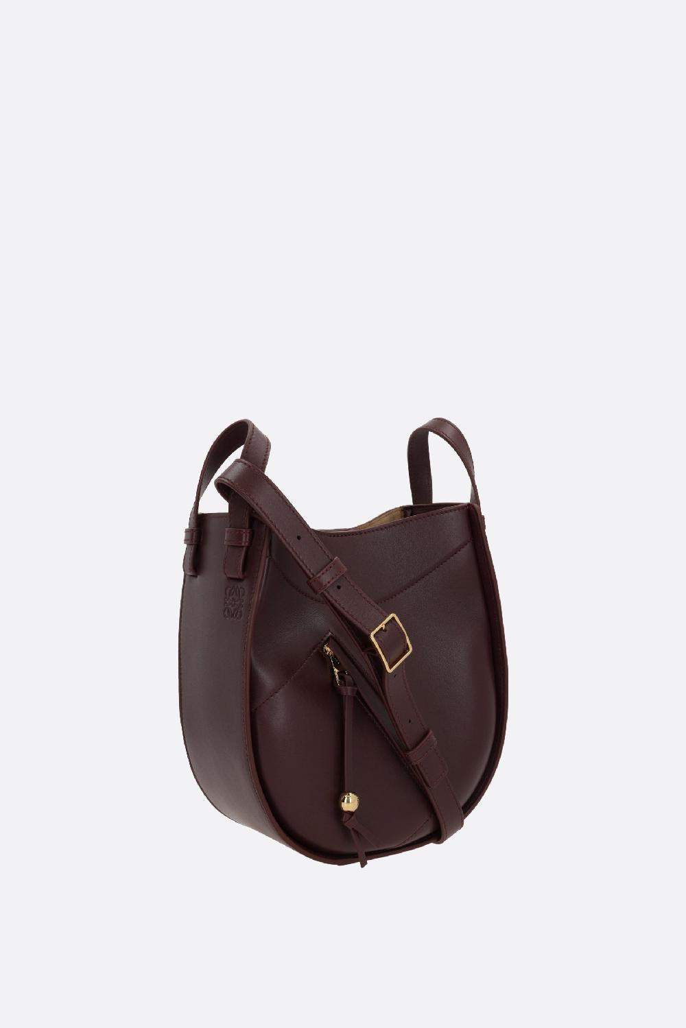 LOEWE borsa a mano Hammock Slice in pelle lucida Prezzo di fabbrica