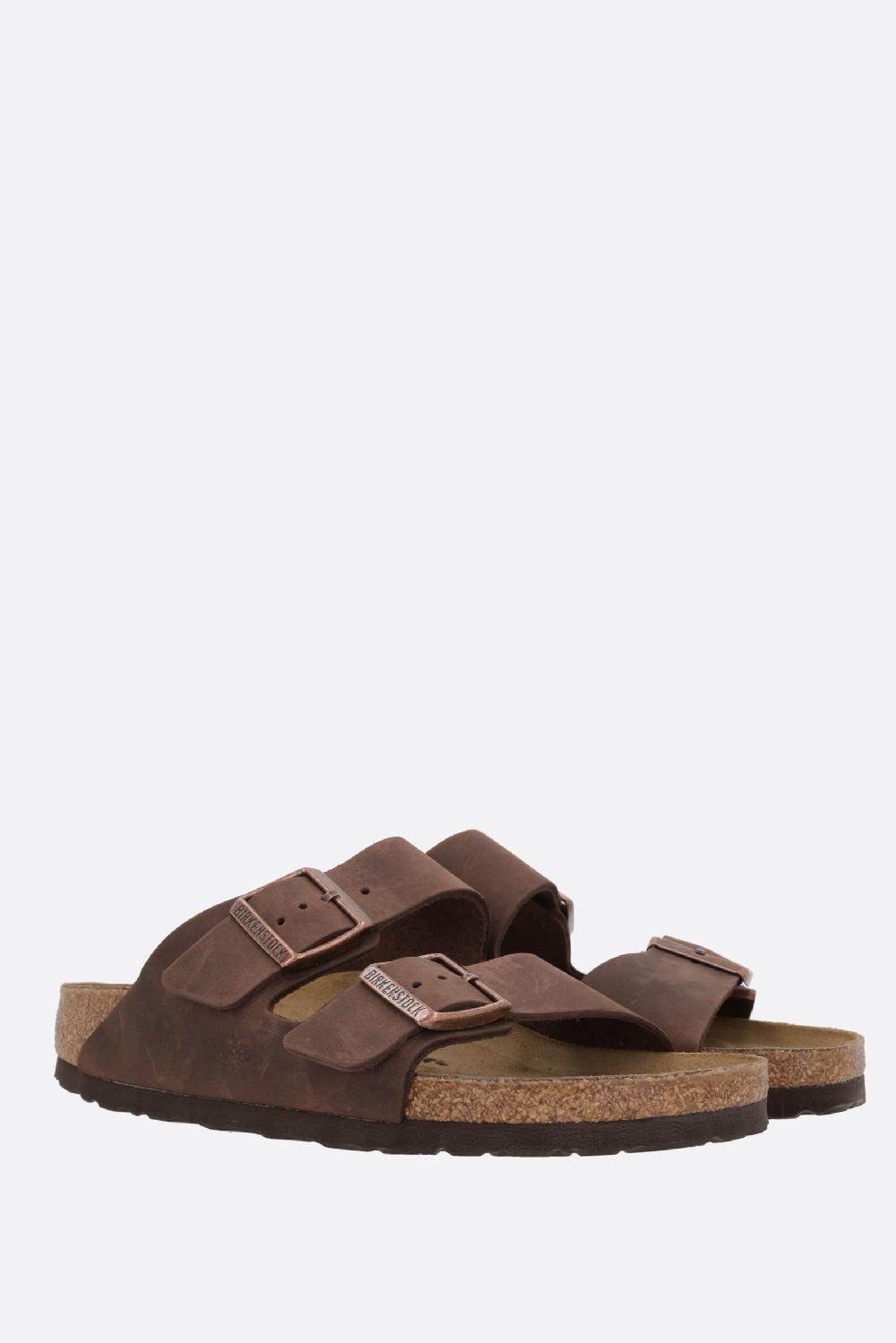 BIRKENSTOCK sandalo flat Arizona BS in pelle oliata (Narrow Fit) Offerta per la Festa della Mamma