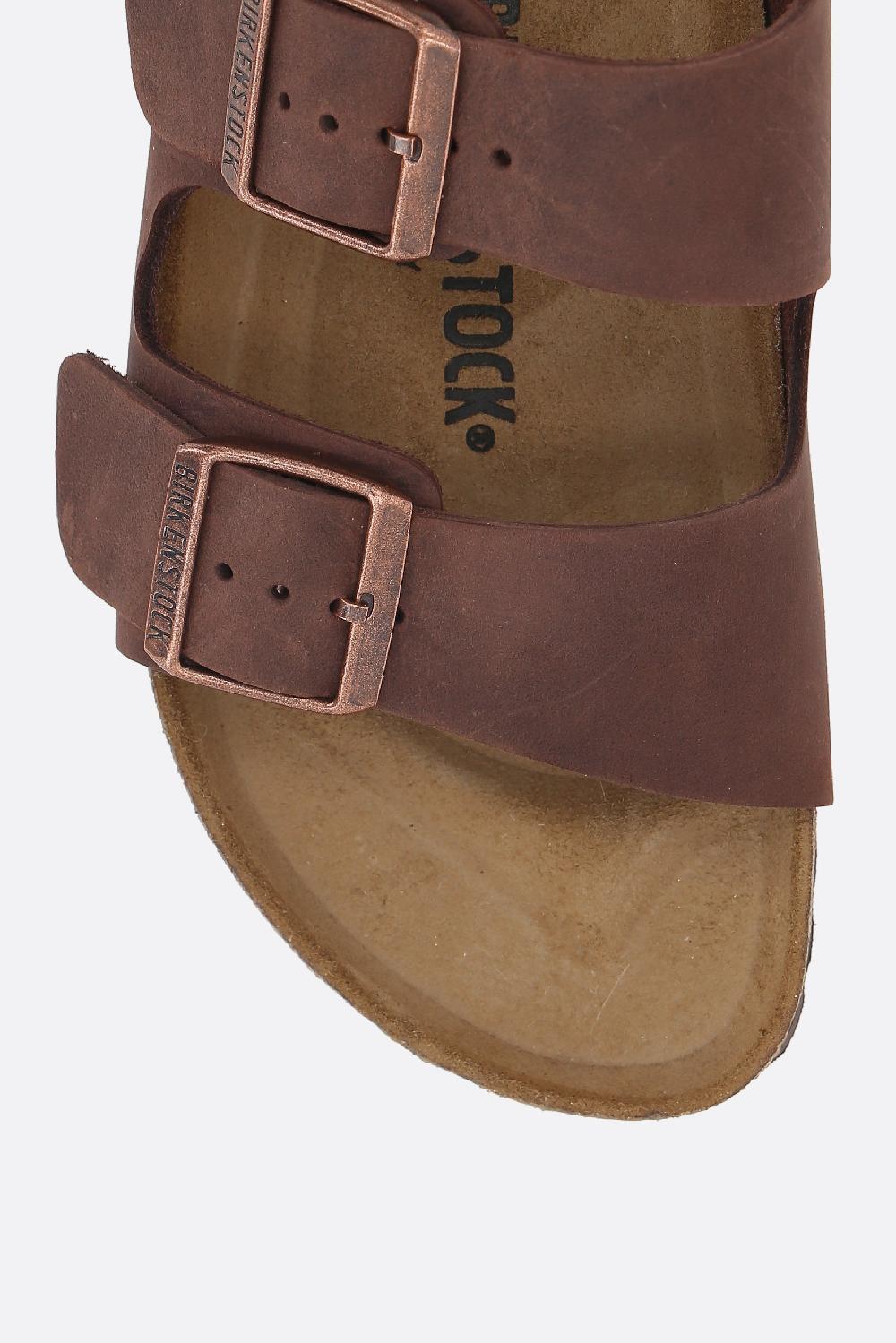 BIRKENSTOCK sandalo flat Arizona BS in pelle oliata (Narrow Fit) Offerta per la Festa della Mamma