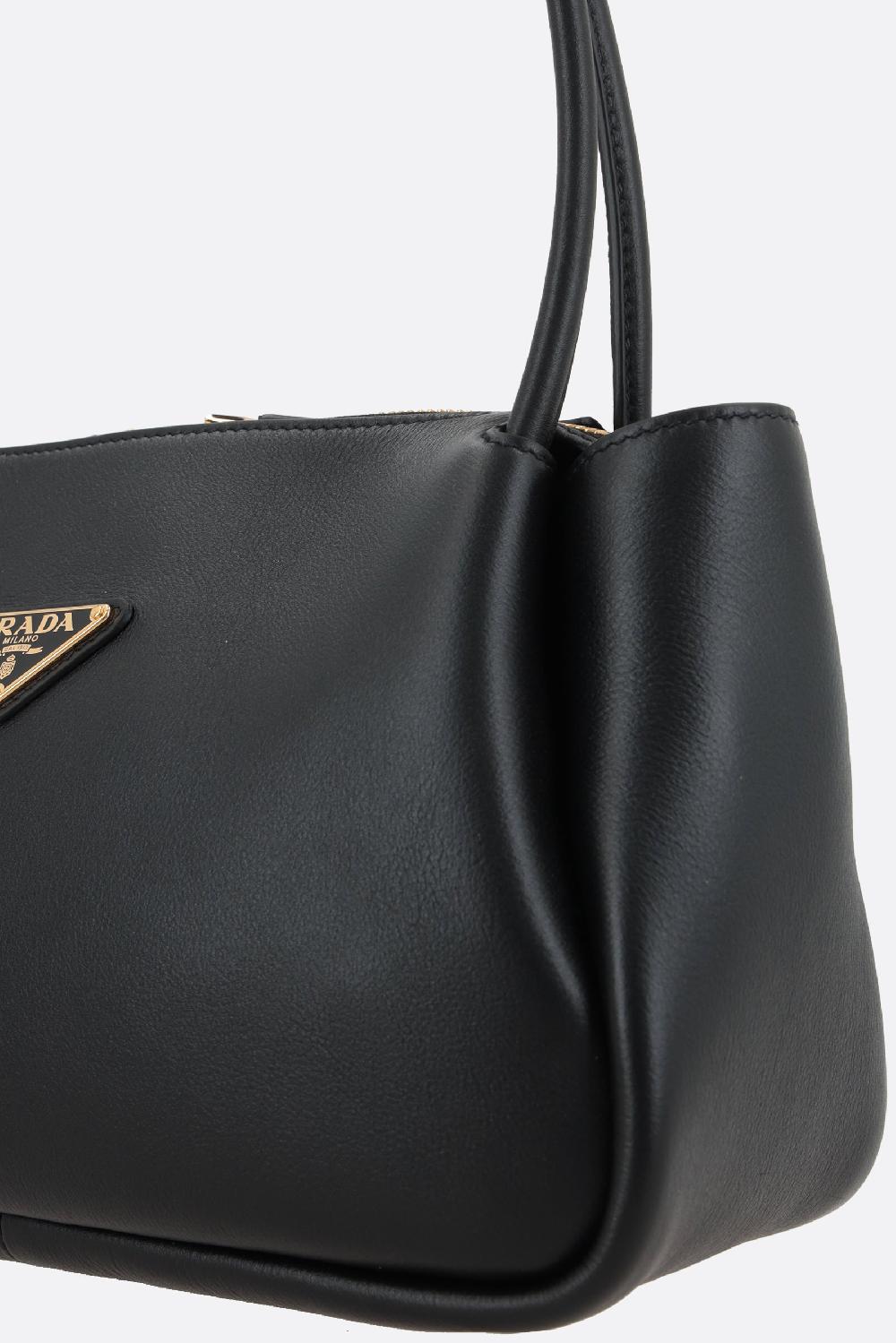 PRADA borsa a mano media in pelle martellata Discount Store per i nuovi prodotti