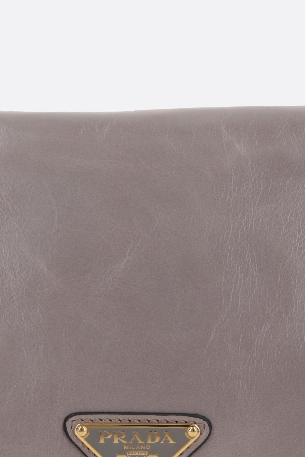 PRADA borsa a spalla in pelle Soft Lux Solo un giorno rimasto