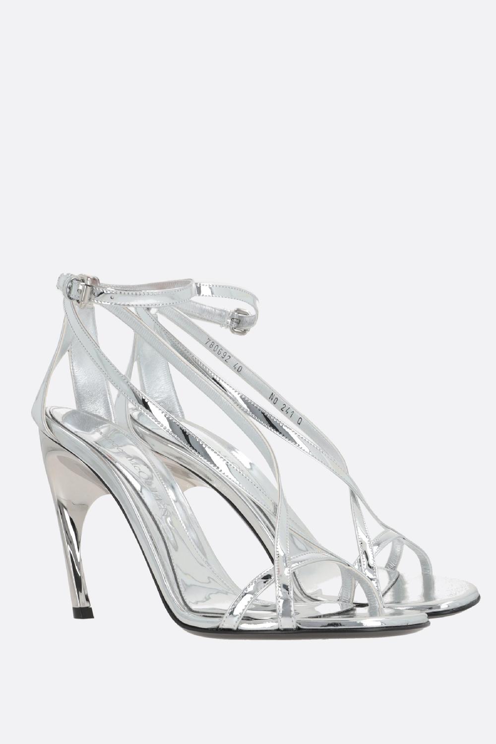 ALEXANDER McQUEEN sandalo Armadillo in ecopelle effetto specchio Qualità