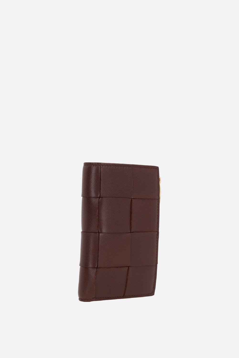 BOTTEGA VENETA portafoglio bi-fold medio Cassette in Maxi Intrecciato nappa Prezzo di fabbrica