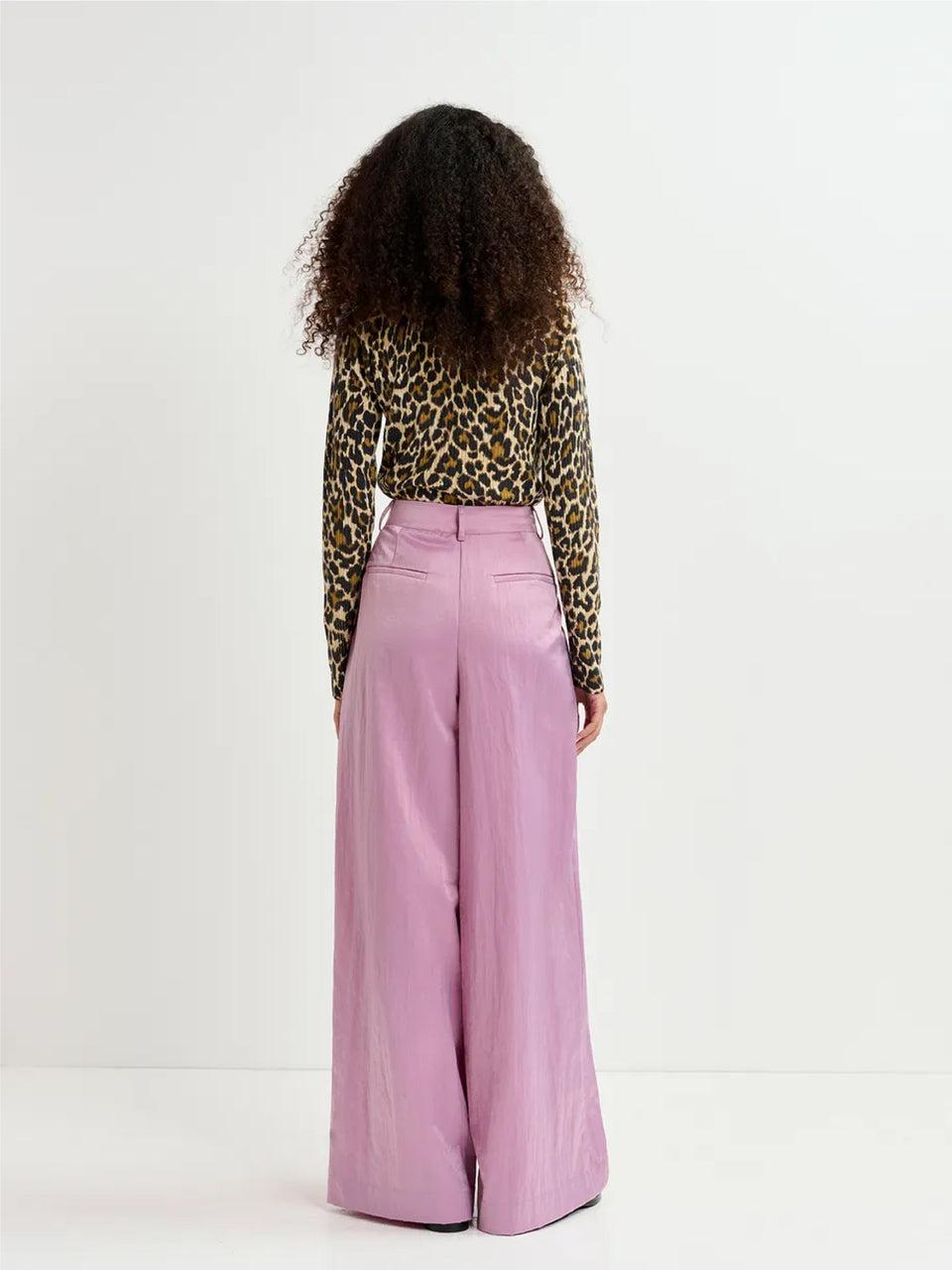 ESSENTIEL ANTWERP Cardigan Animalier con Bottoni Gioiello Nero Offerte giornaliere