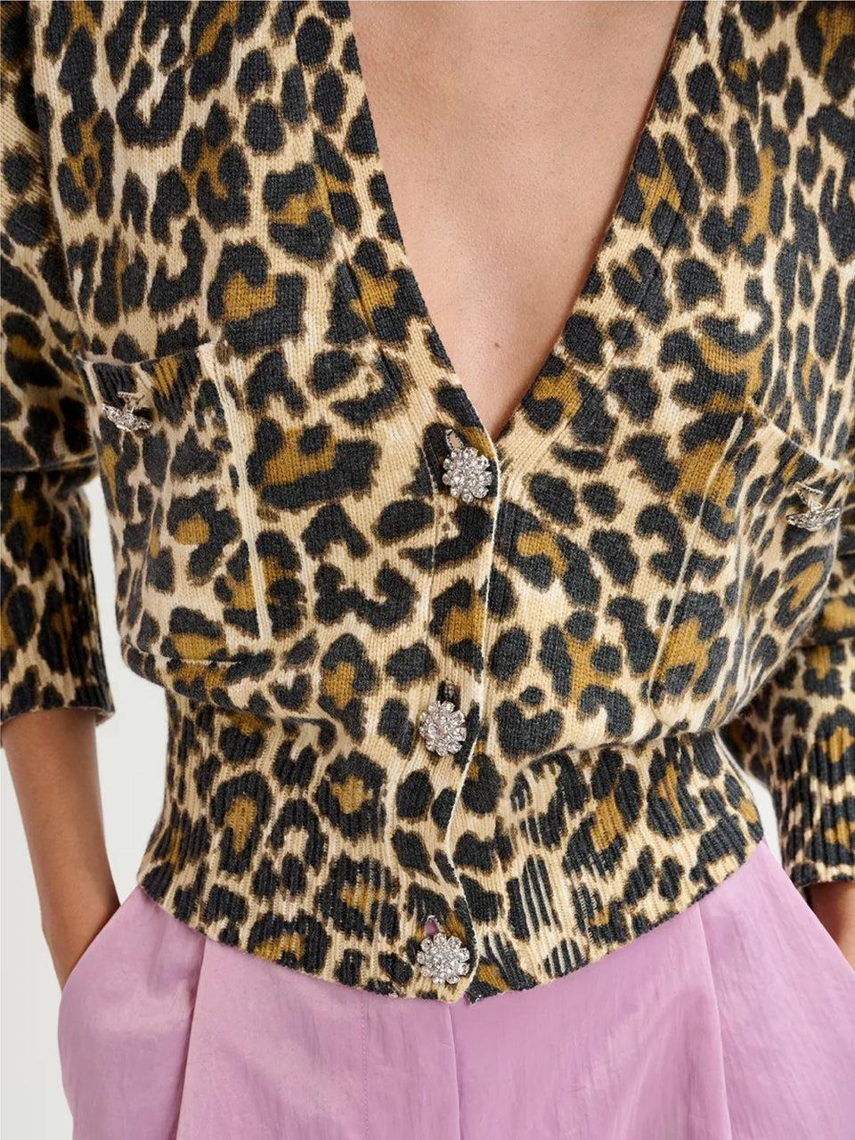 ESSENTIEL ANTWERP Cardigan Animalier con Bottoni Gioiello Nero Offerte giornaliere