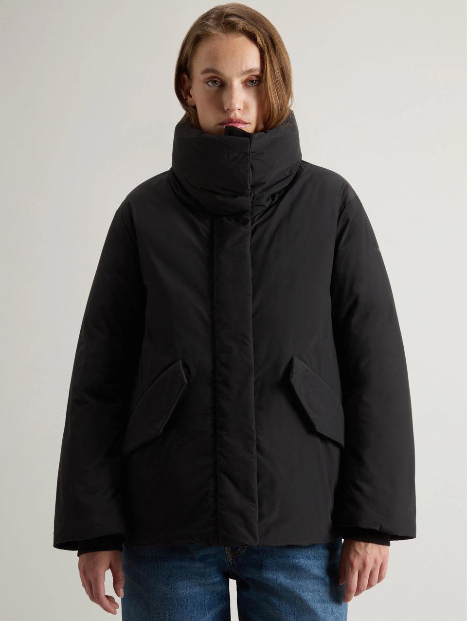 WOOLRICH Giaccone in Tessuto Urban Touch Nero Offerta per la Festa della Mamma