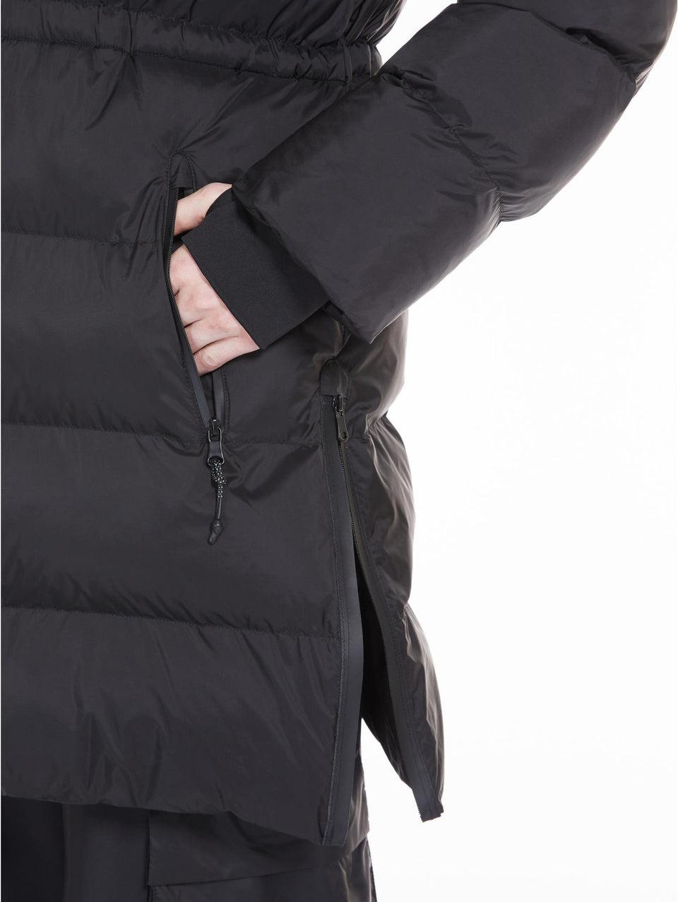 MAX MARA LEISURE Piumino in Tela di Nylon con Imbottitura in Luxepad Nero Offerte speciali