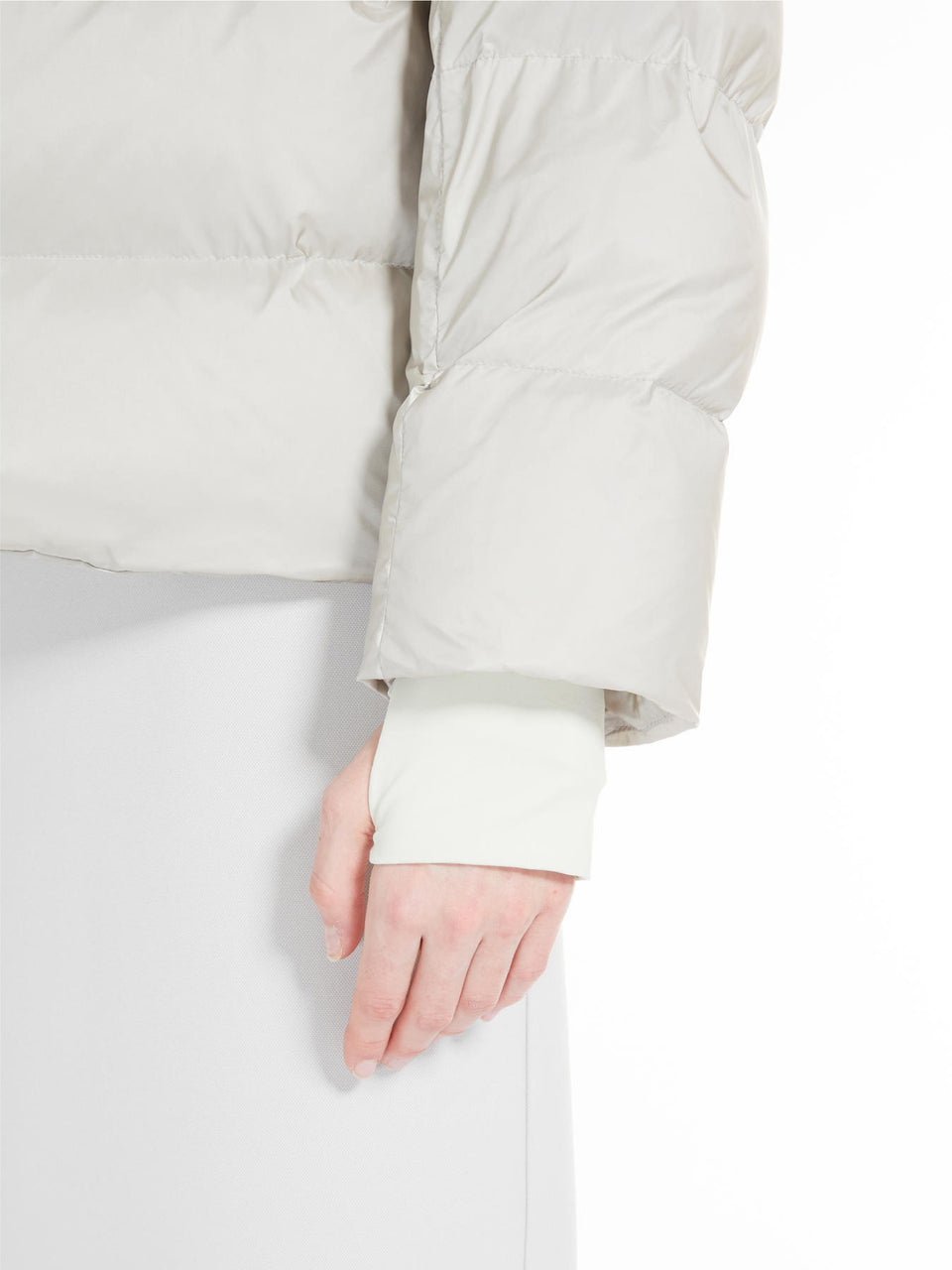 MAX MARA LEISURE Piumino Corto con Cappuccio con Imbottitura in Luxepad Ghiaccio Ultimi tre giorni