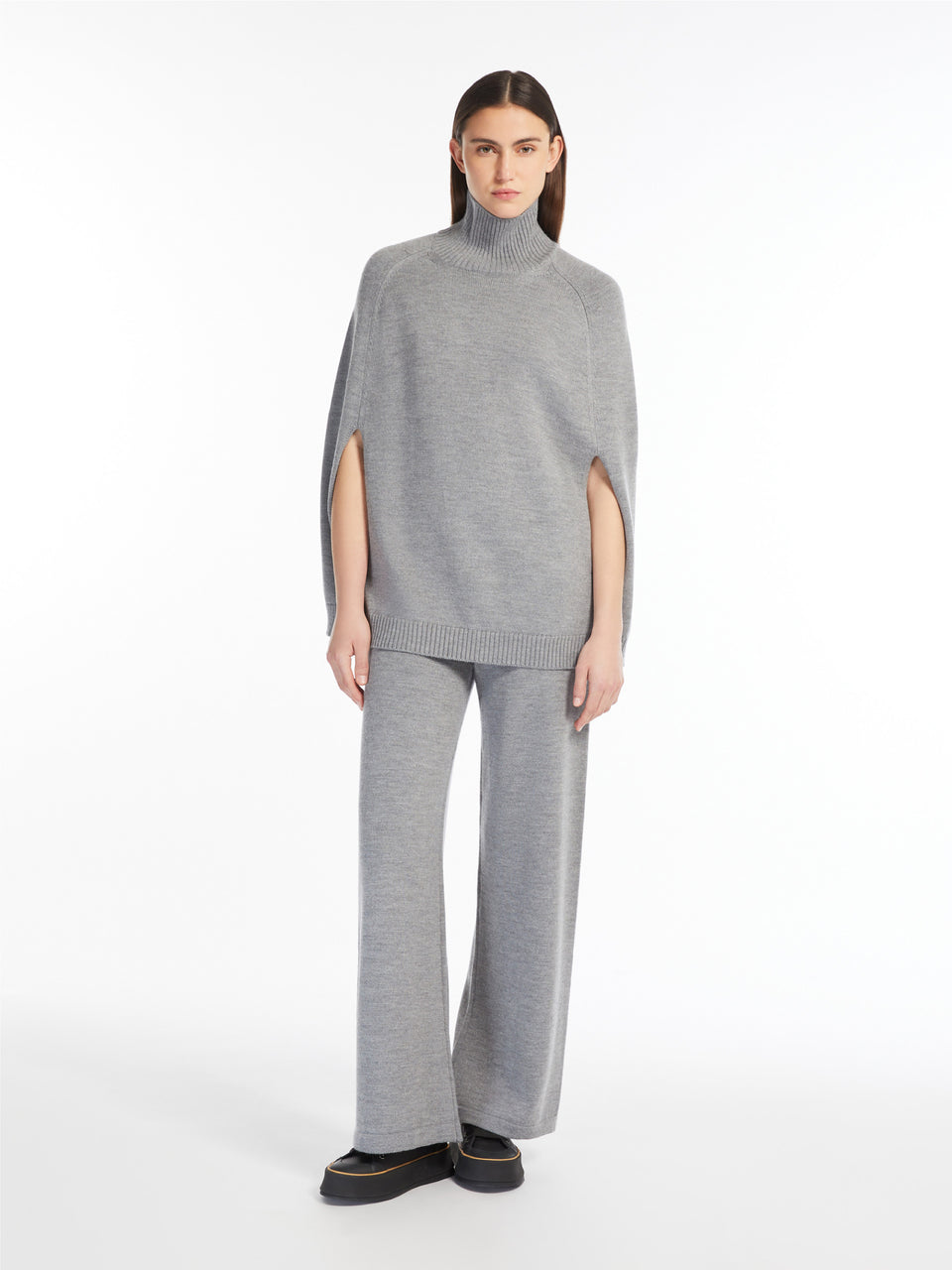 MAX MARA LEISURE Cappa in Lana con Collo Alto Grigio Fino al 50% di sconto