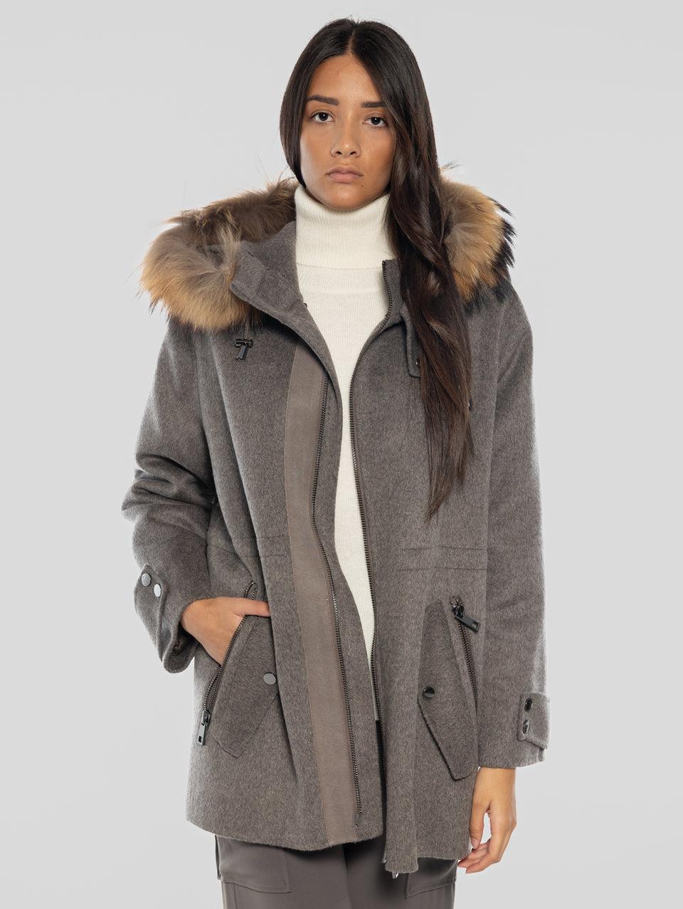P.A.R.O.S.H. Cappotto con Cappuccio in Double di Lana Marrone In vendita
