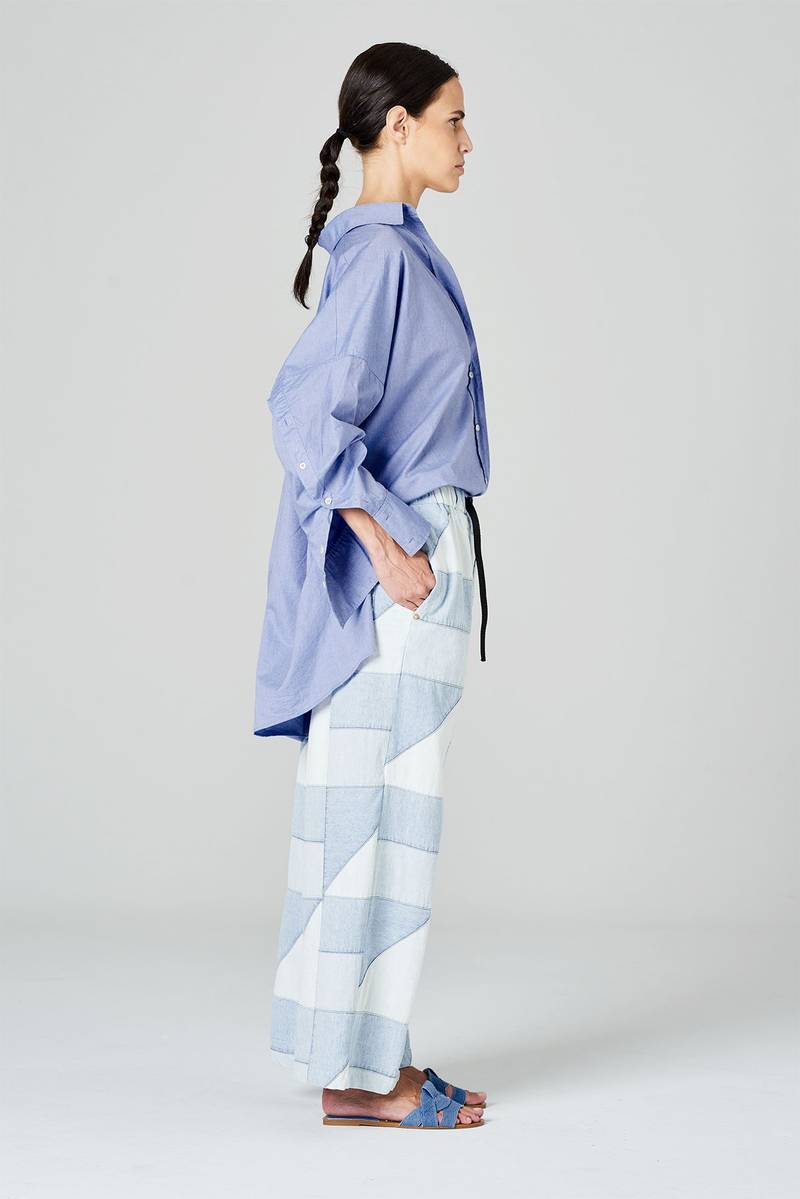 White sand Pantaloni cropped in tessuto patchwork in denim Vendita Economica