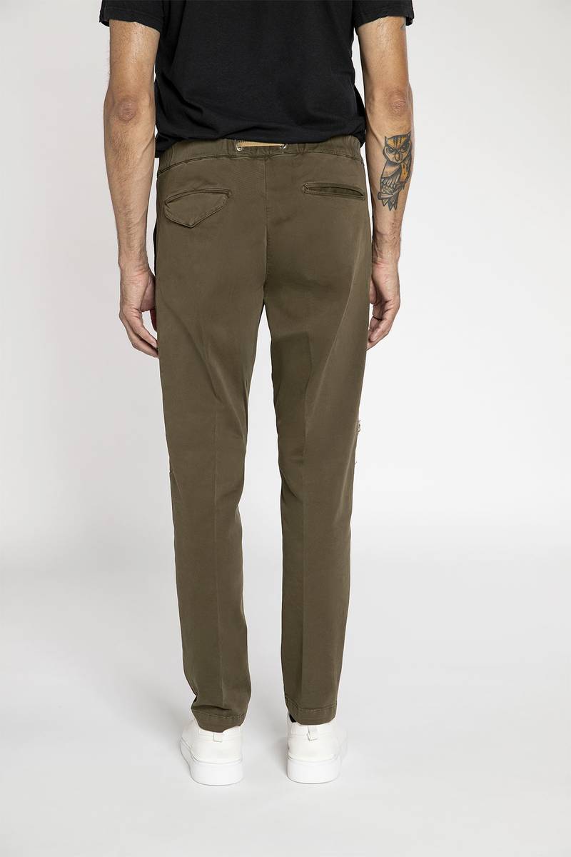 White sand Pantalone in cotone stretch con toppe Smaltimento dello stoccaggio