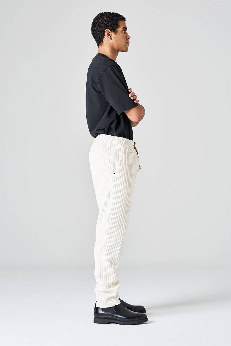 White sand Pantalone in velluto a costa larga Latest fashion