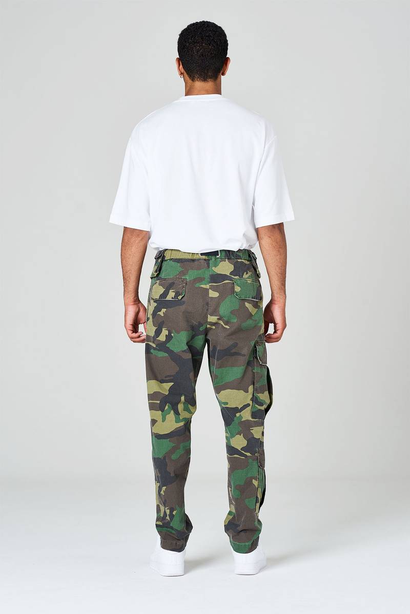 White sand Pantaloni cargo con gamba dritta in ripstop di cotone stampato Ultimi tre giorni