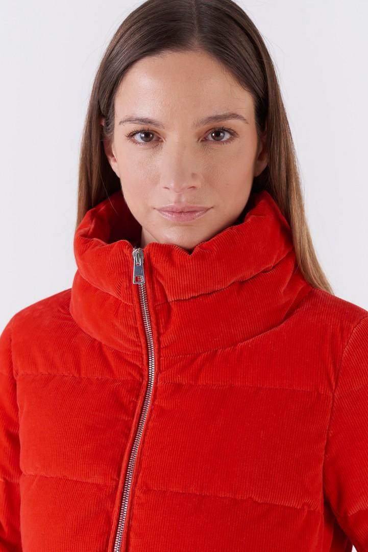 Amina rubinacci RAIN V Consegna Veloce